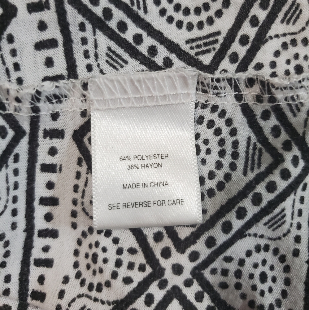 Awake White Geometric Pattern Tank Top - Picture 5 of 5